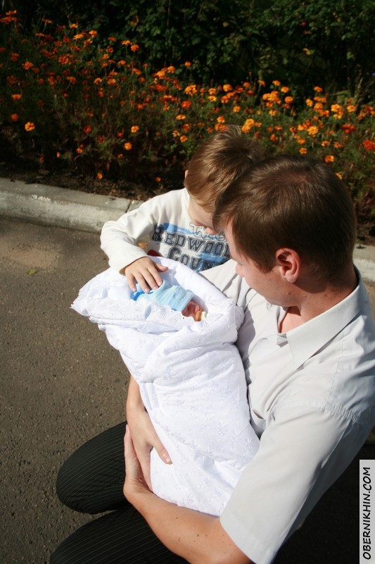 Знакомство Саши и Пети