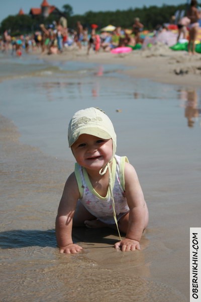 Петька ловит волну