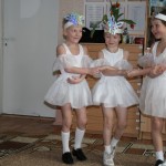 Танец маленьких лебедей в исполнении мальчиков