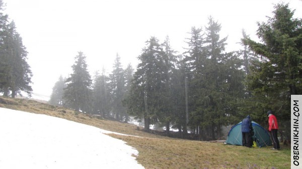 Майский дождь со снегом Наша полатка - на краю зимы