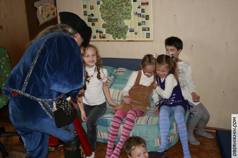 Девочки немного испугались... Девочки немного испугались...