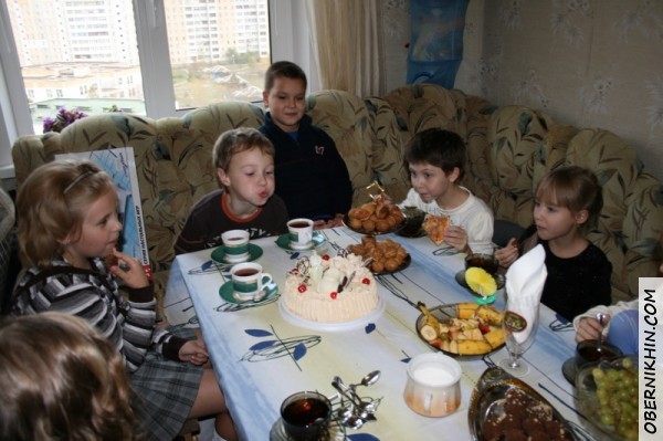 Финальный аккорд - задувание свеч!