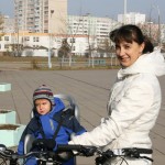 Петруша в кресле