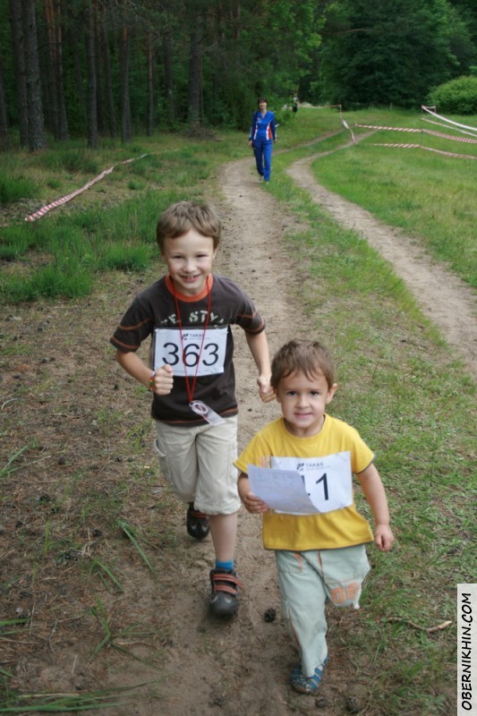 Петя участвует, а Саша за компанию :) Петя участвует, а Саша за компанию :)