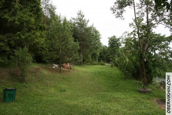 территория около домика