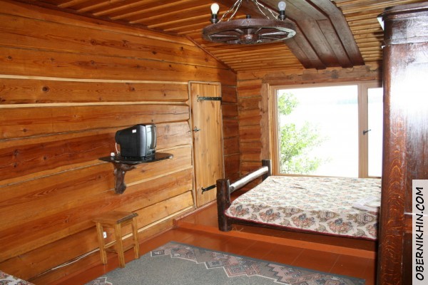 Первая спальня