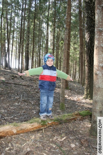 Мы с Петькой ждем старших с дистанции