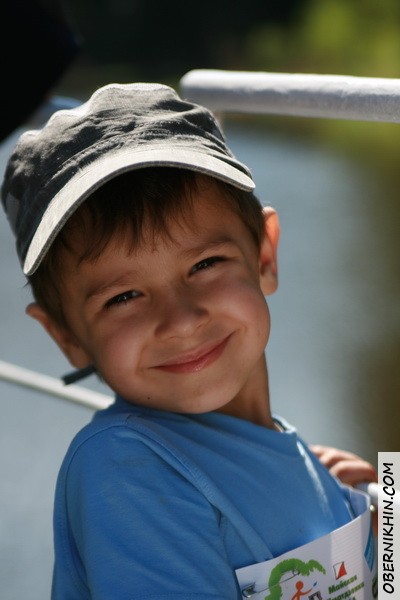 довольный Петька