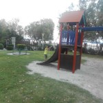 На детской площадке