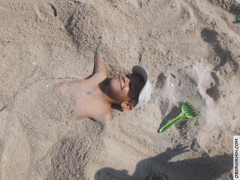 Закопали погреться :)