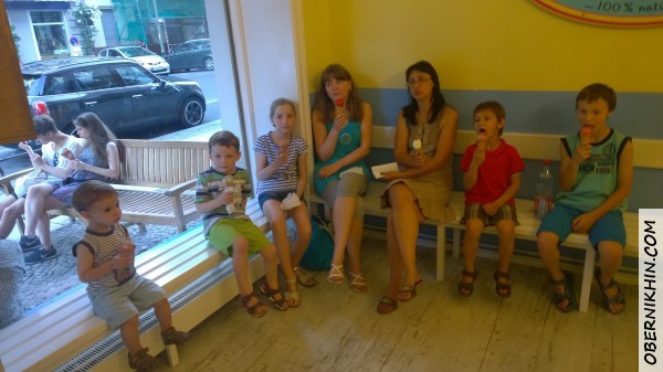 Мамы и дети :)